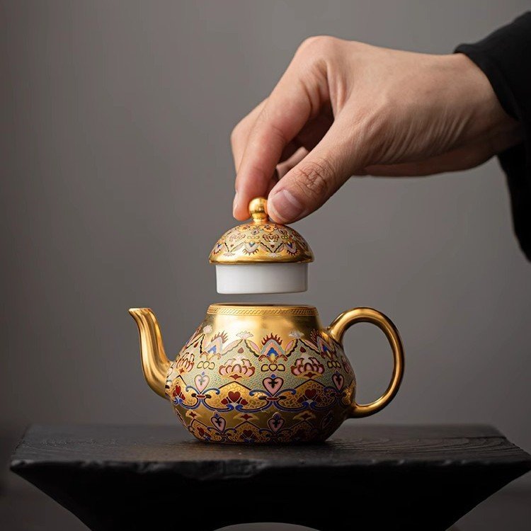 Pear Gilded Teapot