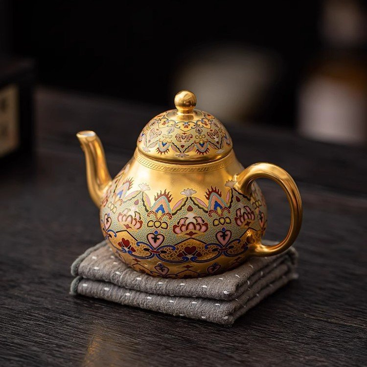 Pear Gilded Teapot