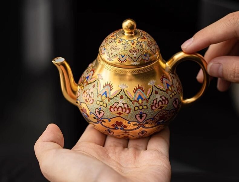 详情-4 Pear Gilded Teapot