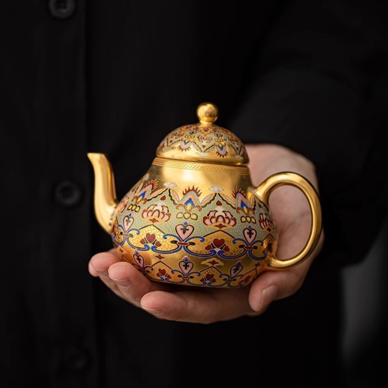 Pear Gilded Teapot