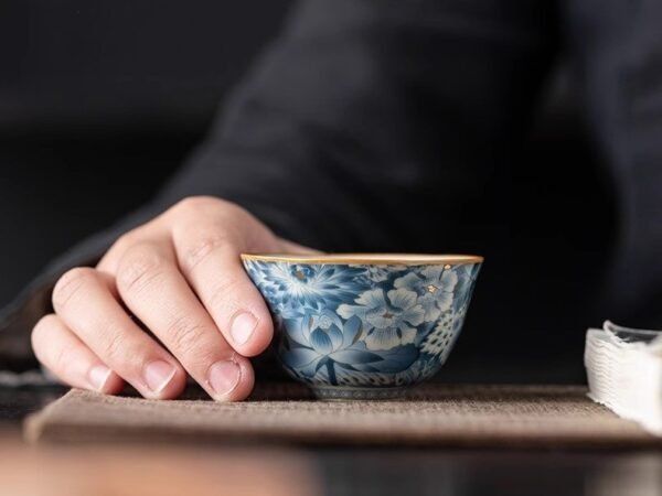 详情-5 Ru Kiln Goldscroll Bowl
