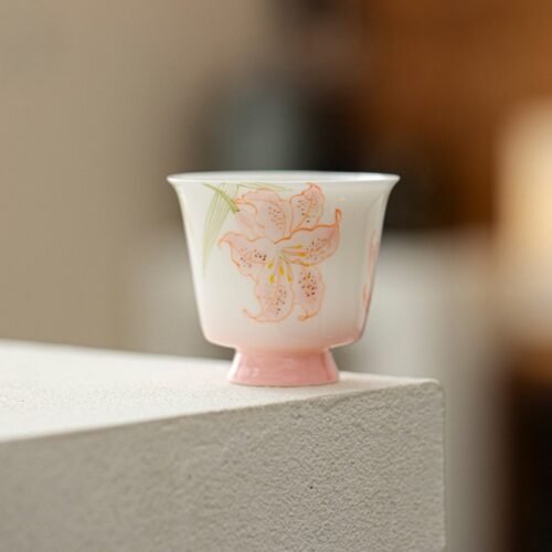 主图-2 Blush-Lily-Mirror-Clarity-Cup