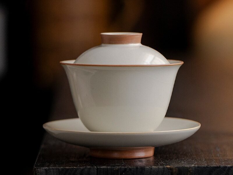 Beige Ruyao Celadon Gaiwan with Heaven-Earth-Humanity Design