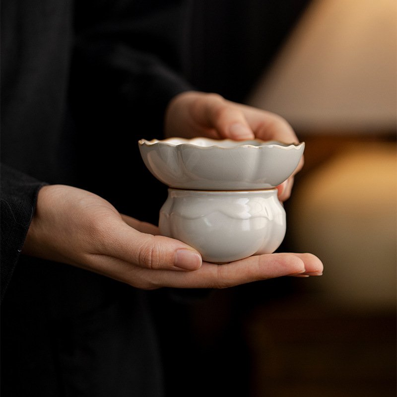 Beige Ruyao Lotus Tea Strainer Set