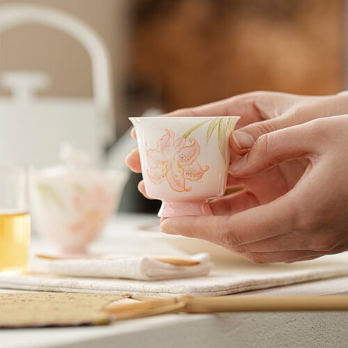主图-4 Jade Clay Blush Lily Tea Cup - Mirror Clarity Ceramic Teaware