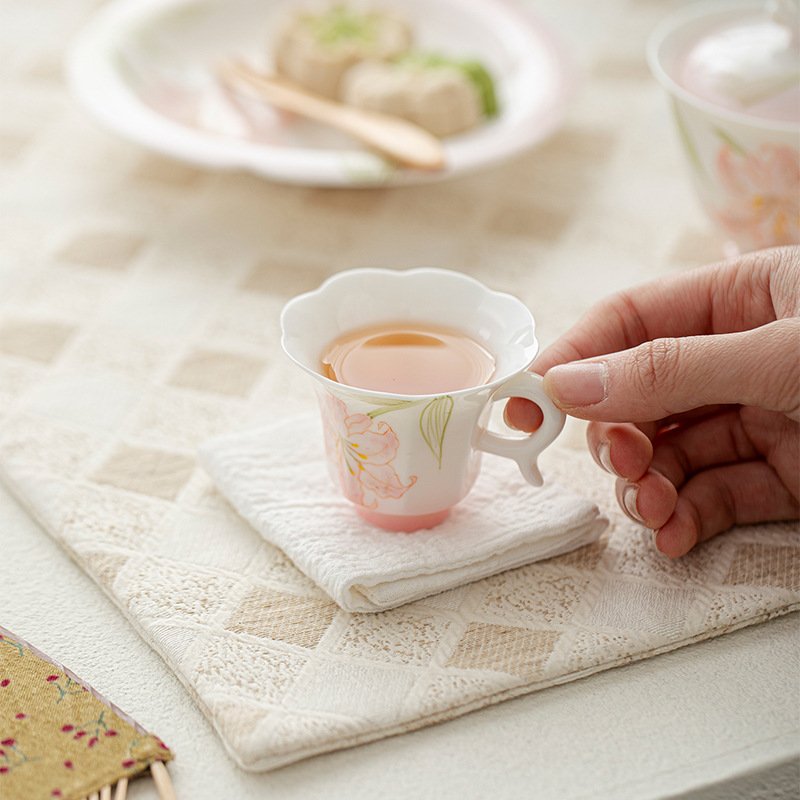 Blush-Lily-Zen-Lantern-Cup