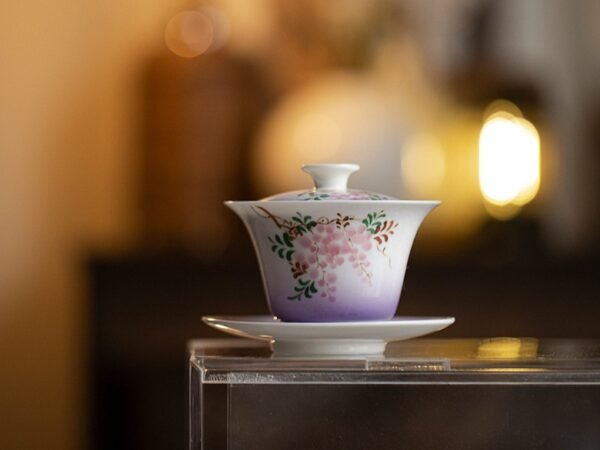 Triple-Harmony-Wisteria-Gaiwan