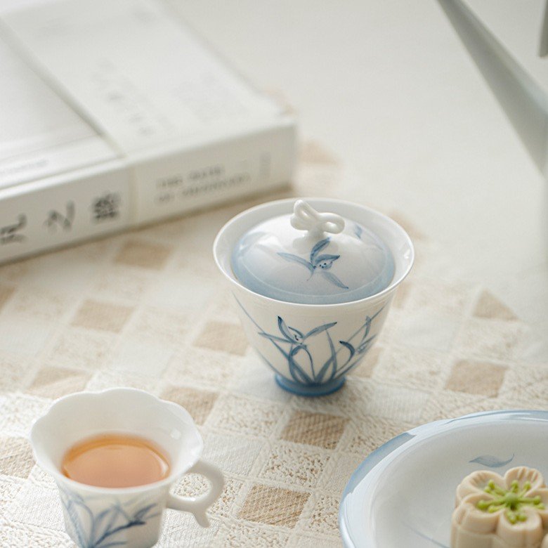 Jade Clay Cloud Orchid Gaiwan - Dancing Butterfly Lidded Tea Bowl