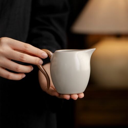 详情-6 Beige Ruyao Belle Fairness Cup - Handcrafted Celadon Tea Pitcher